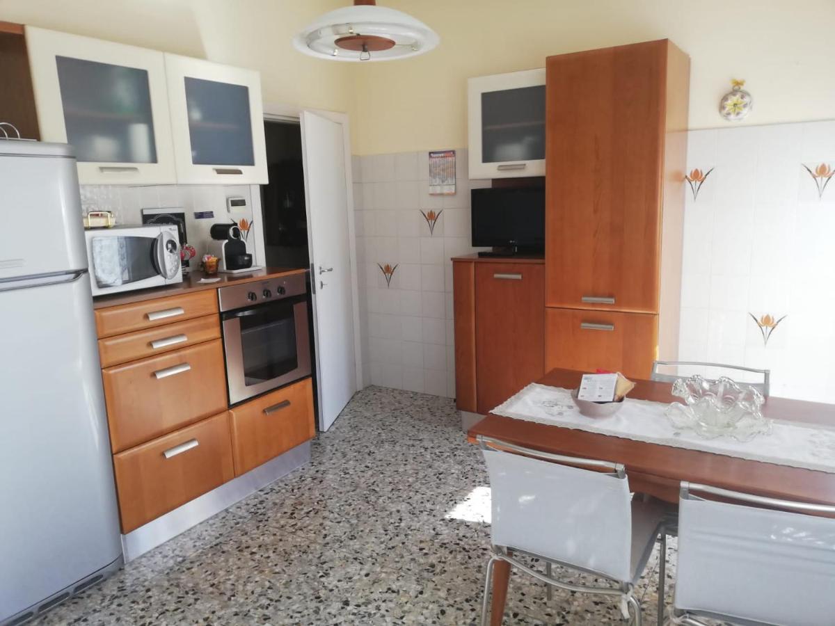 La Coquille Appartamento Vicino All'Ospedale Negrar Exterior photo