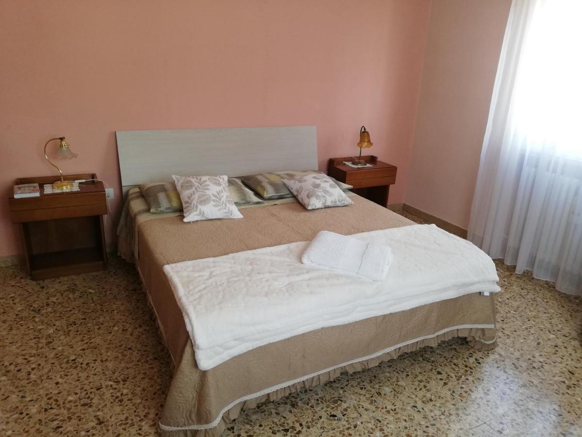 La Coquille Appartamento Vicino All'Ospedale Negrar Exterior photo